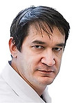 Врач Ахмадиев Руслан Нилович